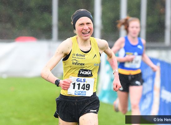 Deutscher Cross Cup – Elena Burkard überragt in Weinstadt 