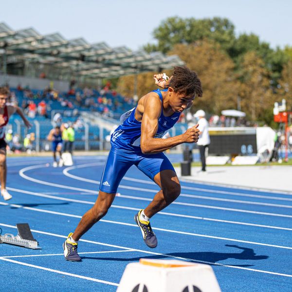 Malik Skupin-Alfa erfüllt U20-EM-Norm in Pfungstadt