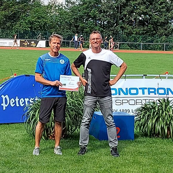 „Track-Scheck“ für Stuttgarter Kickers
