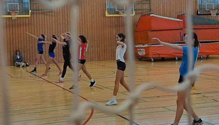 Würfe hinter dem Sicherheitsnetz