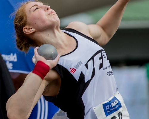 Alina Kenzel holt U20 WM-Gold