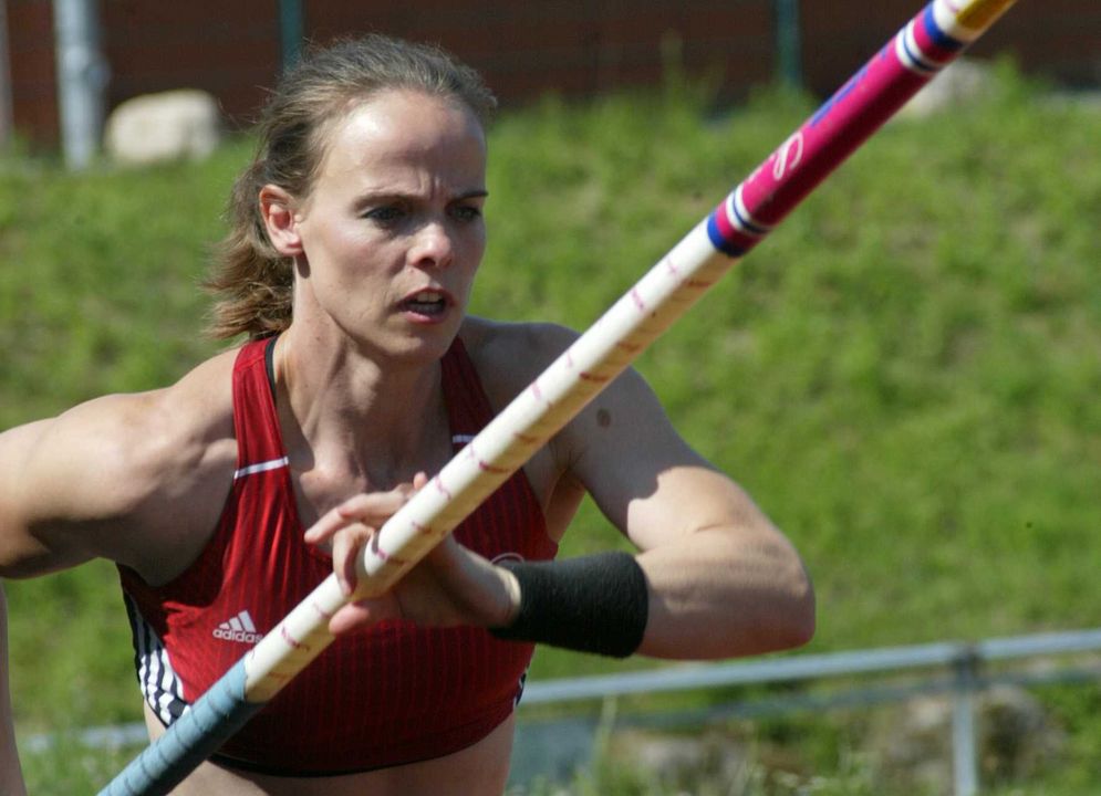 Silke Spiegelburg gelingt Comeback beim Weisenbacher Stabhochsprung-Meeting