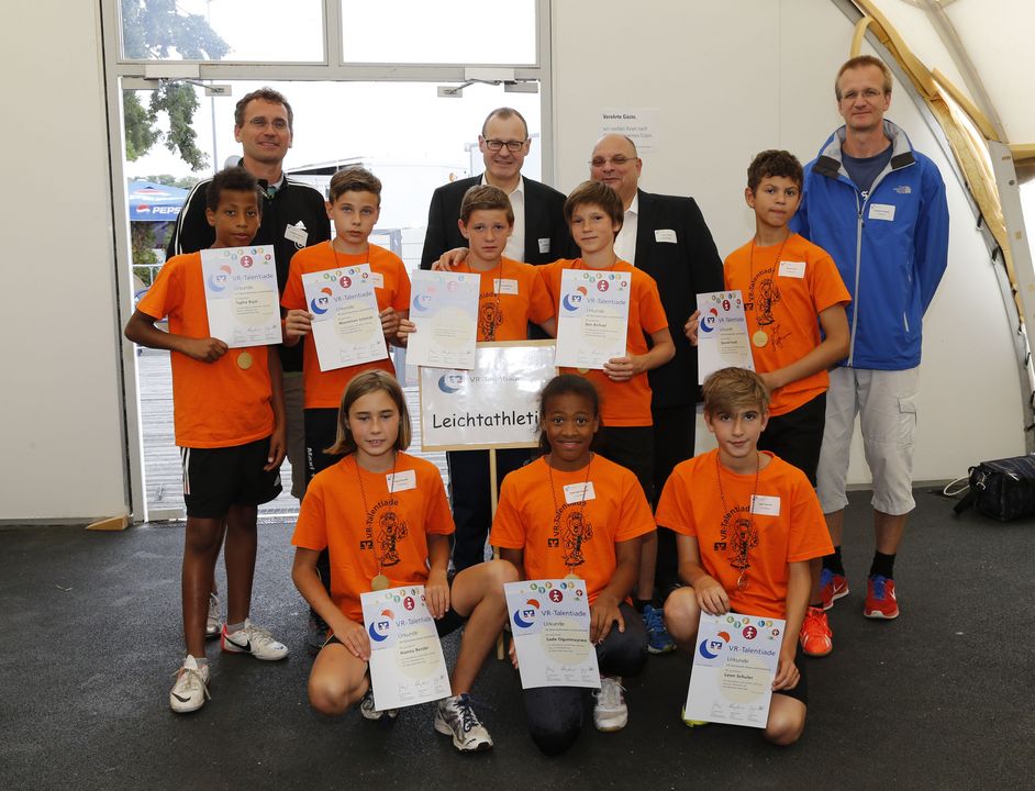 VR-Talentteam 2013 im Ulmer Donaustadion