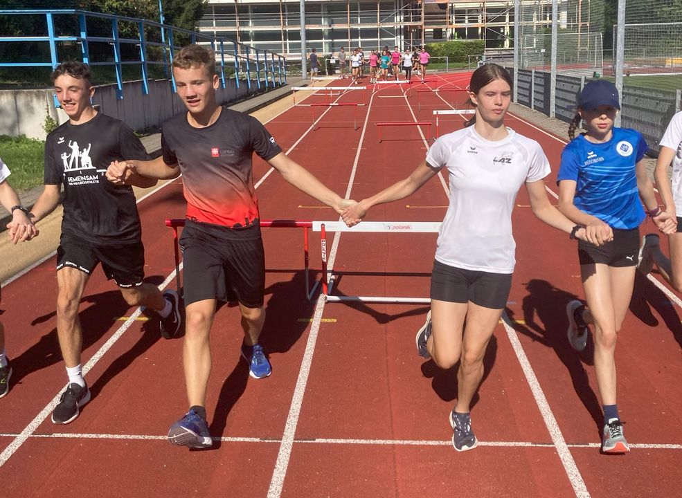 U16-Camp 2024: Schwitzen, Star-Treff und Synchronschwimmen
