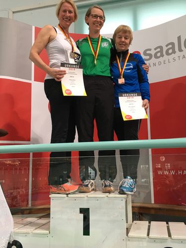 Erfolgreiches Abschneiden bei den Deutschen Senioren-Hallenmeisterschaften in Halle