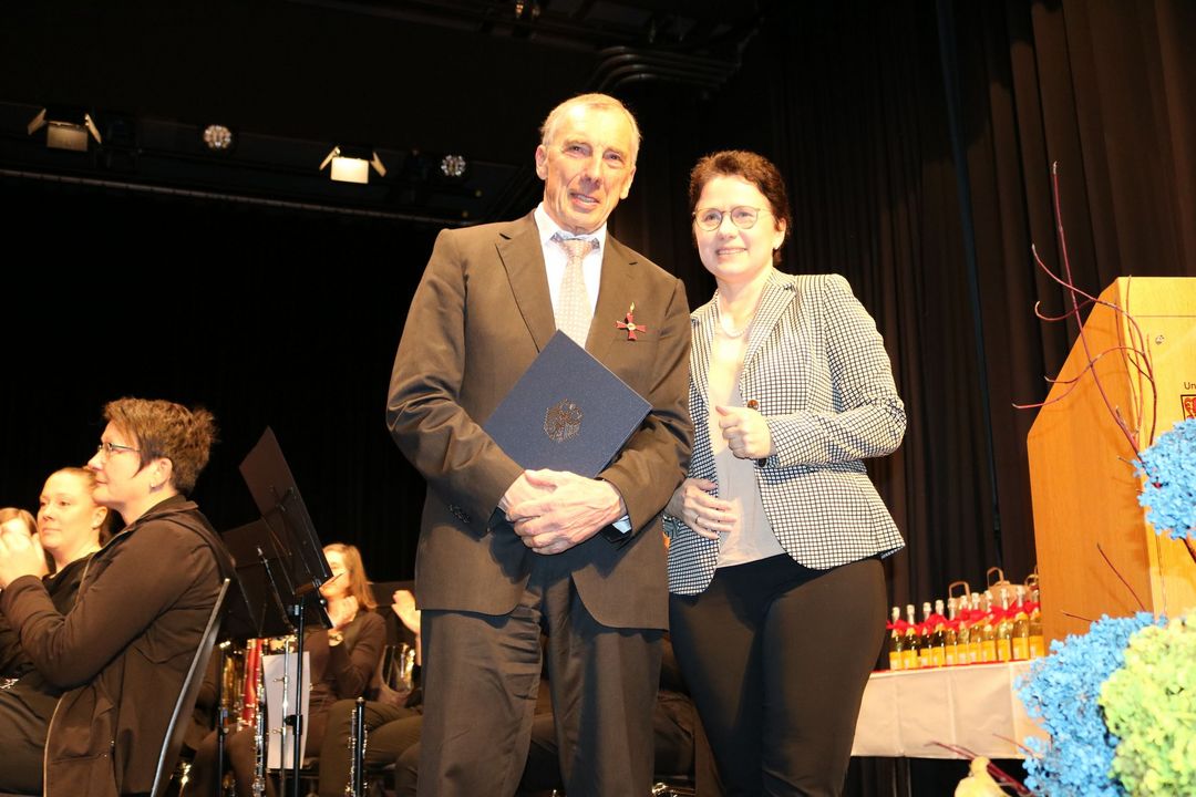 Ottmar Heiler wird mit Bundesverdienstkreuz geehrt