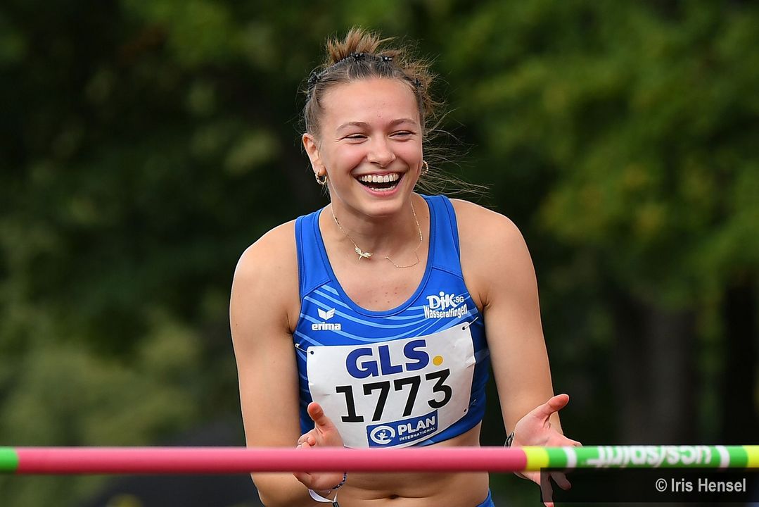 Leonie Kroter (DJK SG Wasseralfingen) gewinnt Gold im weiblichen U23 Siebenkampf.