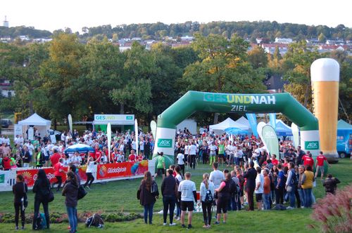 Neuer Teilnehmerrekord beim 2. AOK Firmenlauf Pforzheim