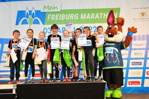 Viele strahlende Kinder beim BLV-Kinderleichtathletik-Cup 2022