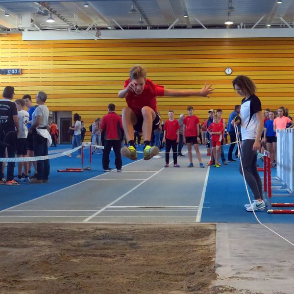 Sprünge im Doppelpack: Mehrfach-Sprungcup in Stuttgart und Offenburg