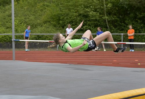 Erstes Freiluft-Training und Leistungstest der U14-Fördergruppe Leichtathletik im Rhein-Neckar-Kreis