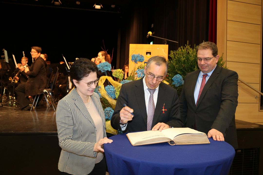 Ottmar Heiler wird mit Bundesverdienstkreuz geehrt
