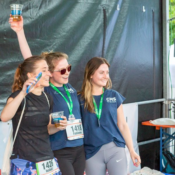 Bäume pflanzen und gewinnen beim Tag des Laufens