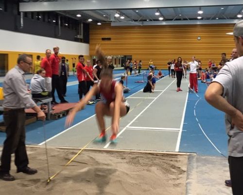 Ausschreibung für den Mehrfachsprungcup in Stuttgart am 09. Dezember 2016
