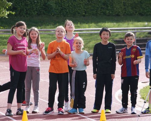 Dezentrale Kinderleichtathletik-Fortbildung zum Thema Stabhochsprung in Konstanz