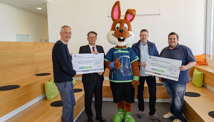 Spendenübergabe MEIN FREIBURG MARATHON 2022