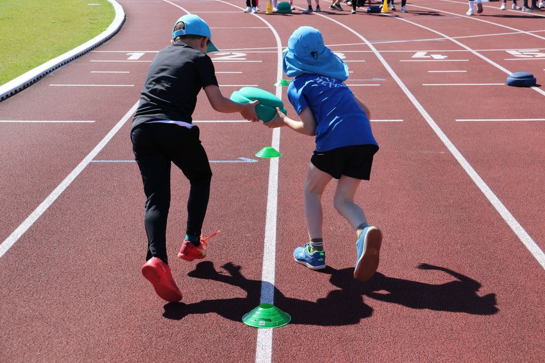 Schulprojekt „Grundschule trifft Kinderleichtathletik“ begeistert landesweit über 11.000 Kinder