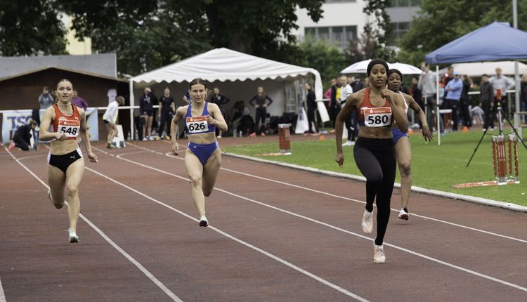 Sprintmeeting in Niefern mit tollen Leistungen und Wetterglück