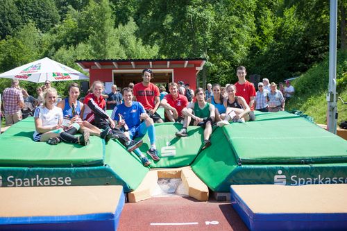 Erst am Himmel ist die Grenze: 13. Stabhochsprung-Meeting in Weisenbach