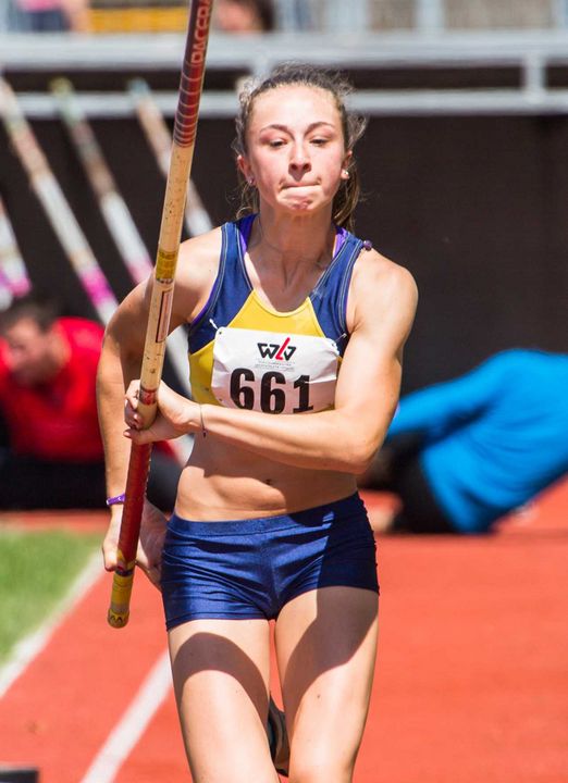 Kristin Tuxford holt in W15 drei Goldmedaillen