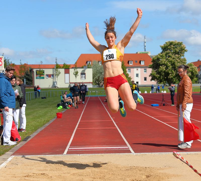 Mehrkämpferin Johanna Siebler vom LC Überlingen auf dem Weg zur EM