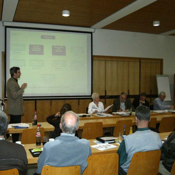 Grundstruktur für neue Satzung vorgelegt / Höhere Gebühren beschlossen