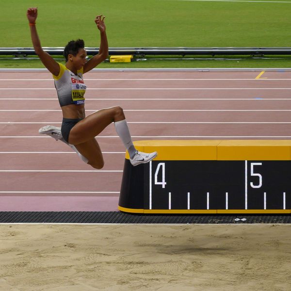Malaika Mihambo lädt zum Training in ihre Weltmeisterbude