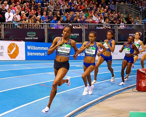 INDOOR MEETING Karlsruhe im SWR Livestream