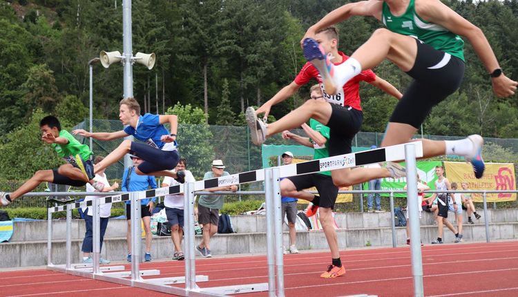 Spannende Blockwettkämpfe im Sportpark Zell