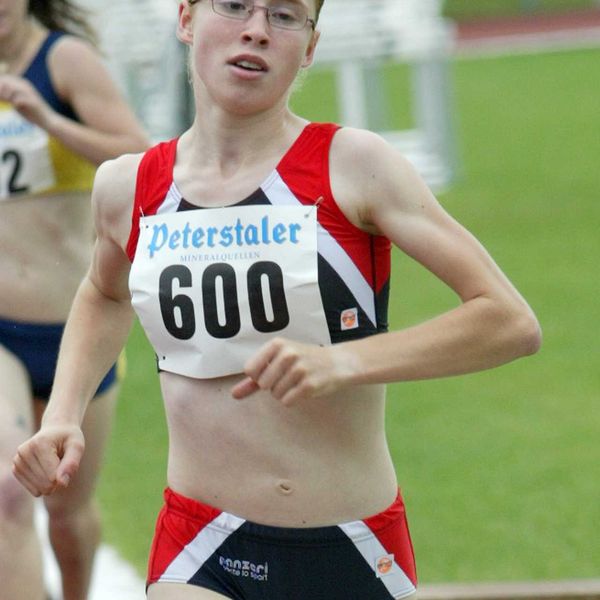Laura Knörr 1500m-Doppelsiegerin mit und ohne Hindernisse