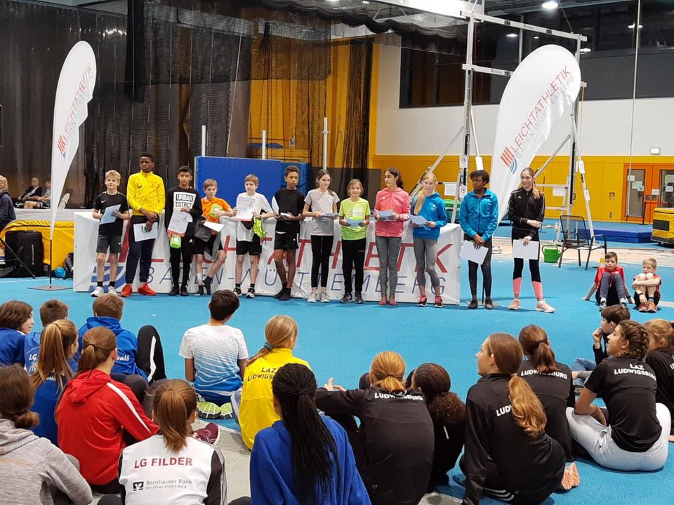 Teilnehmerrekord beim Mehrfach-Sprungcup in Stuttgart und Offenburg