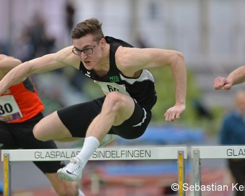 Höhenflug von Gordon Posch im Glaspalast