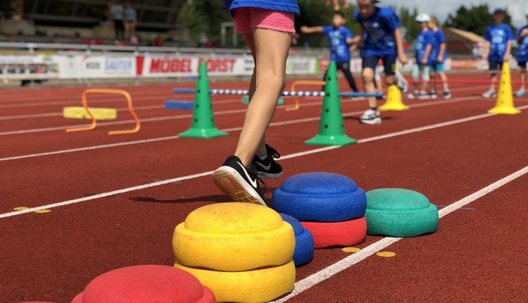 Anmeldung für Grundschule trifft Kinderleichtathletik 2025 geöffnet