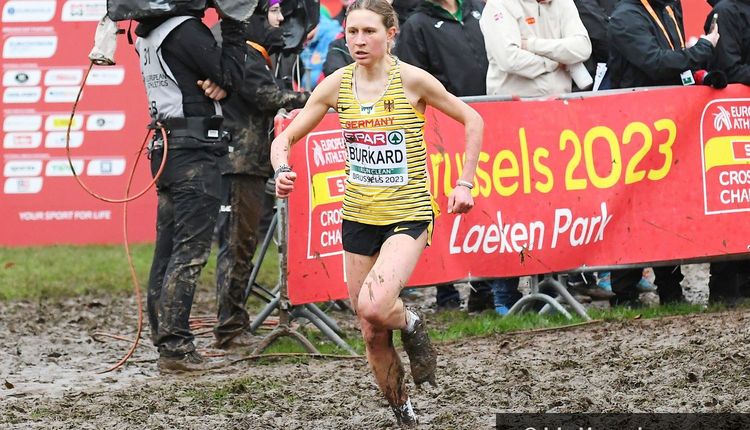 Elena Burkard (LG farbtex Nordschwarzwald) bei der Cross EM 2023.