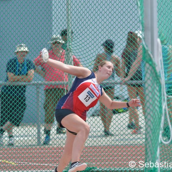 Leia Braunagel steigert sich in Walldorf auf 54,45 Meter