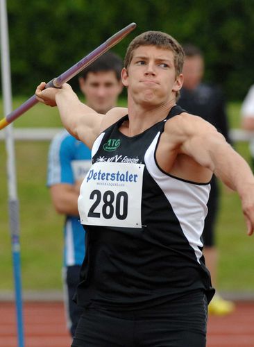 Andreas Hoffmann wirft Speer auf 80,81 m