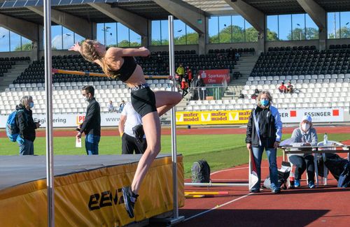 Johanna Göring meistert 1,92 Meter