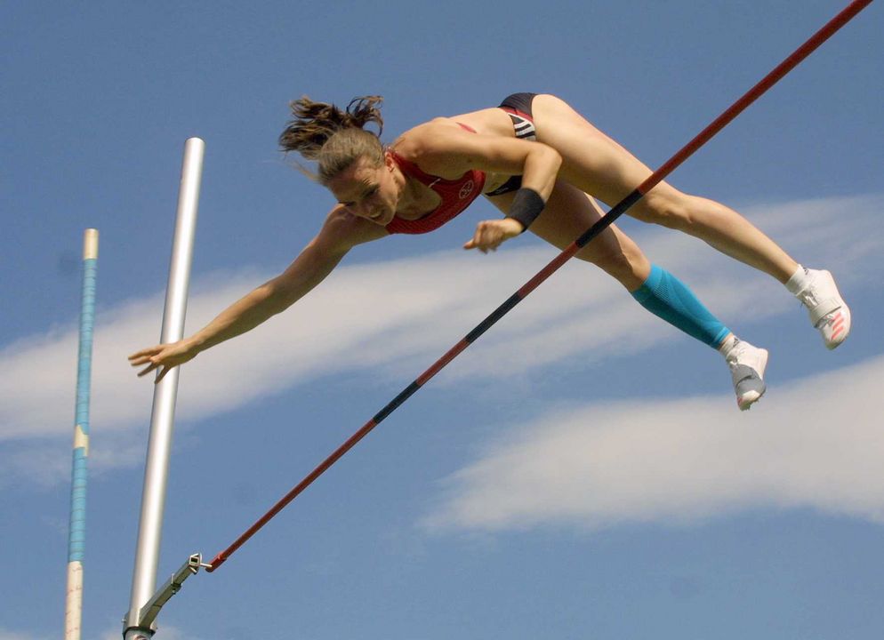 Silke Spiegelburg gelingt Comeback beim Weisenbacher Stabhochsprung-Meeting