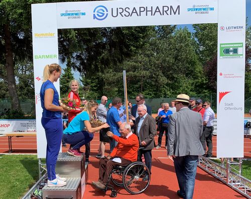 Prominenter Besuch beim Ursapharm-Speerwurfmeeting in Offenburg