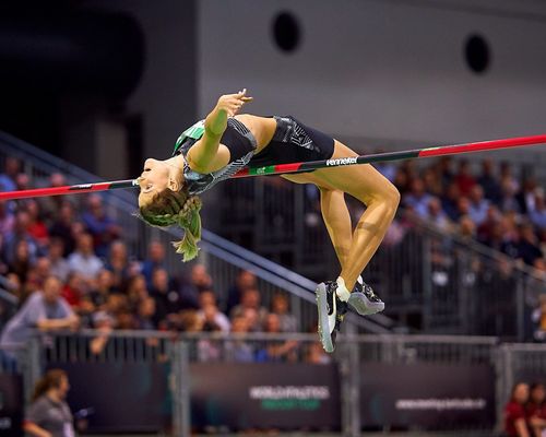 Frauen-Hochsprung beim INIT INDOOR MEETING Karlsruhe 2026: Die Zwei-Meter-Springerinnen geben sich die Ehre