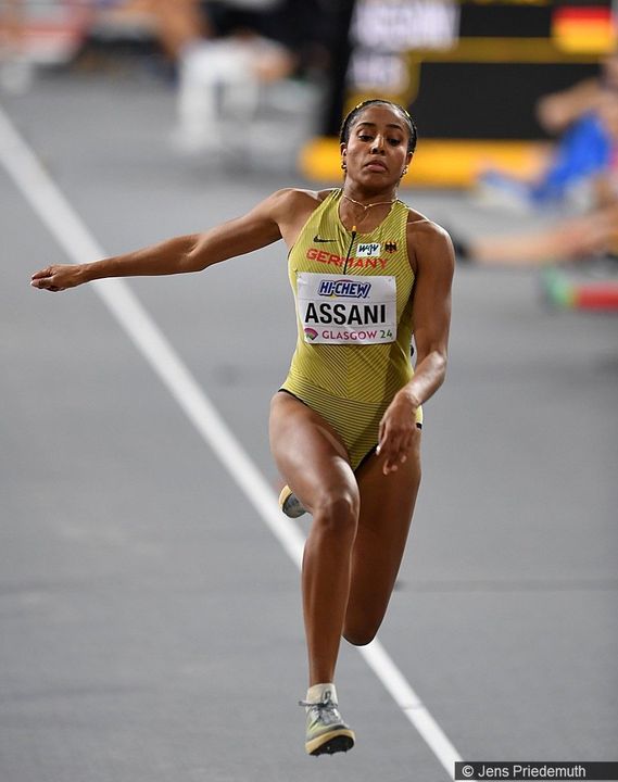 WM Tag 3: Mikaelle Assani springt knapp an Bronze vorbei