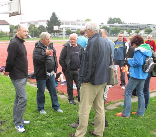Fortbildung Kugel/Diskus mit Bundestrainer Werner Goldmann beim TV Iffezheim ein voller Erfolg